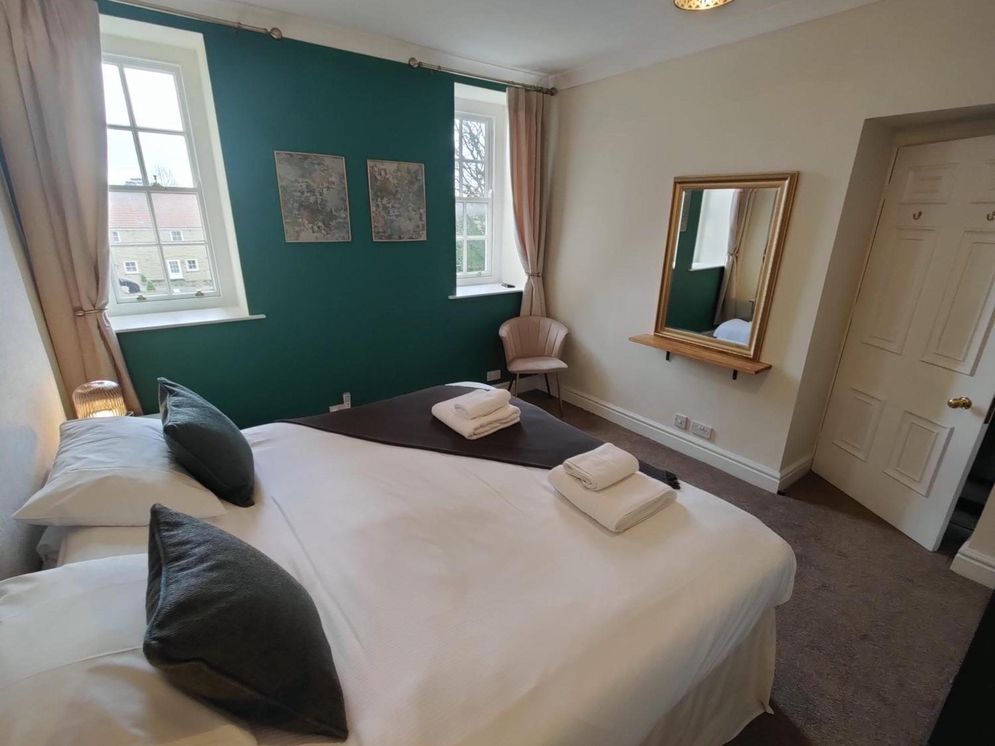 Sutton Hall Resort Thirsk Kamer foto