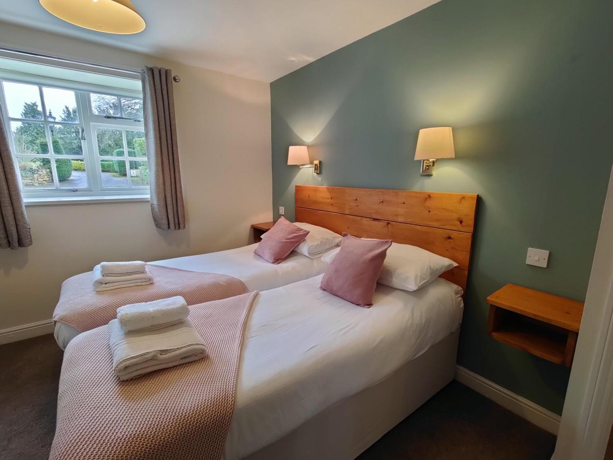 Sutton Hall Resort Thirsk Kamer foto