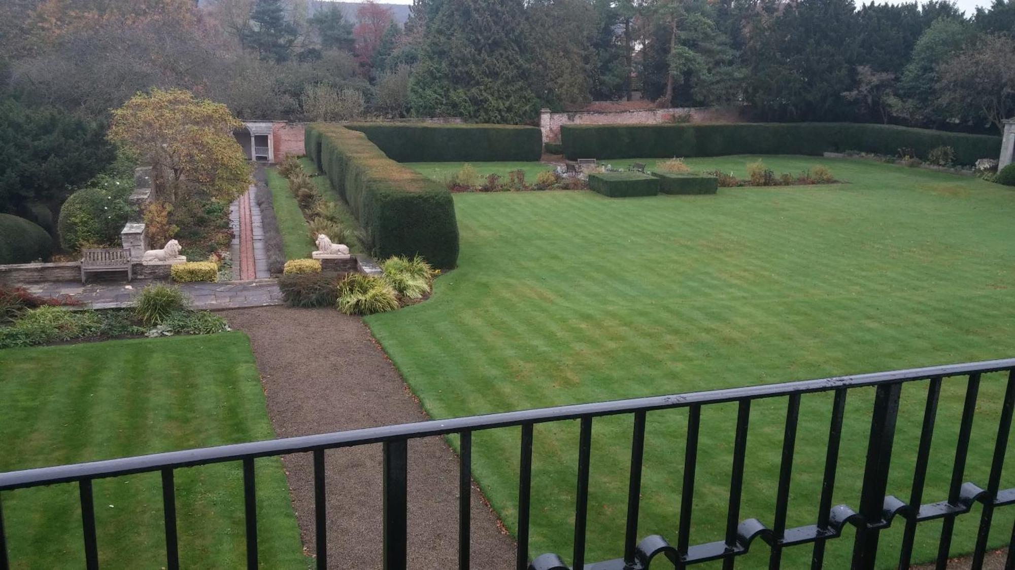 Sutton Hall Resort Thirsk Buitenkant foto
