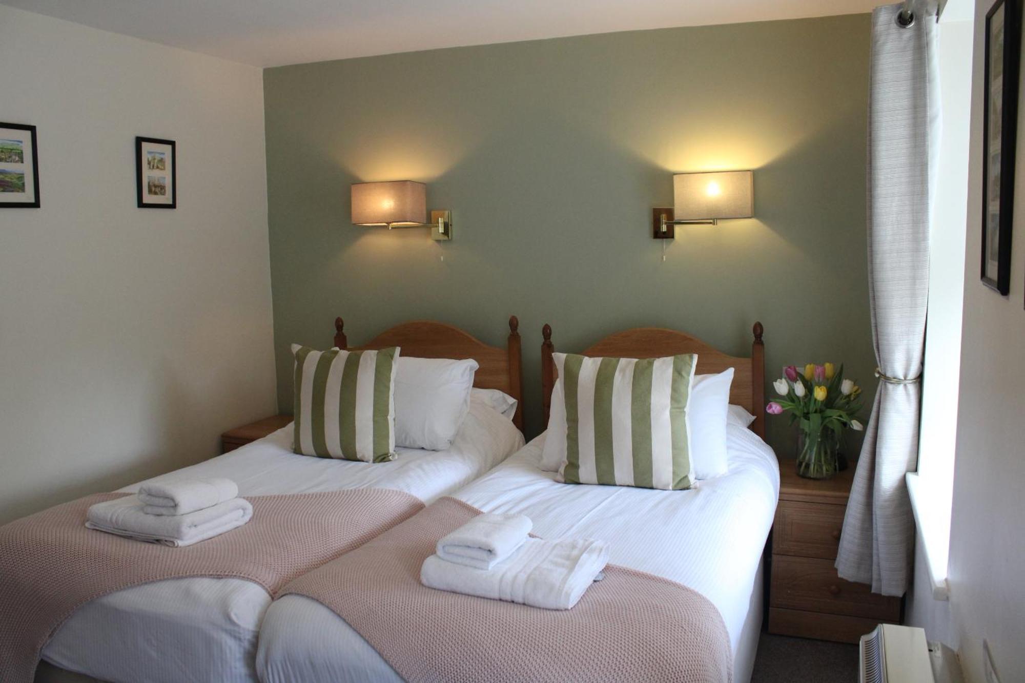 Sutton Hall Resort Thirsk Kamer foto