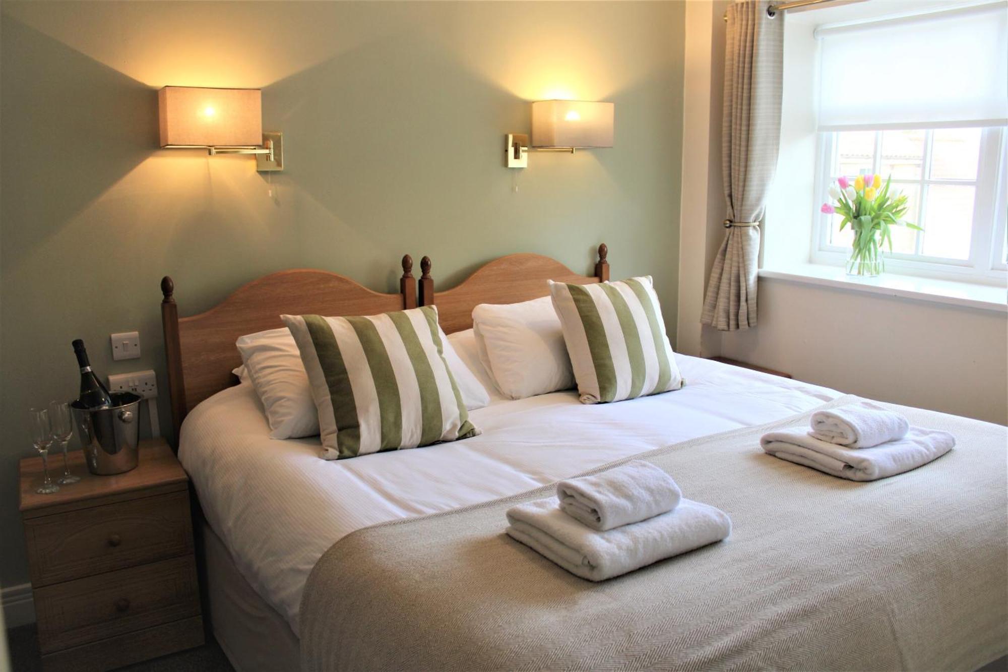 Sutton Hall Resort Thirsk Kamer foto