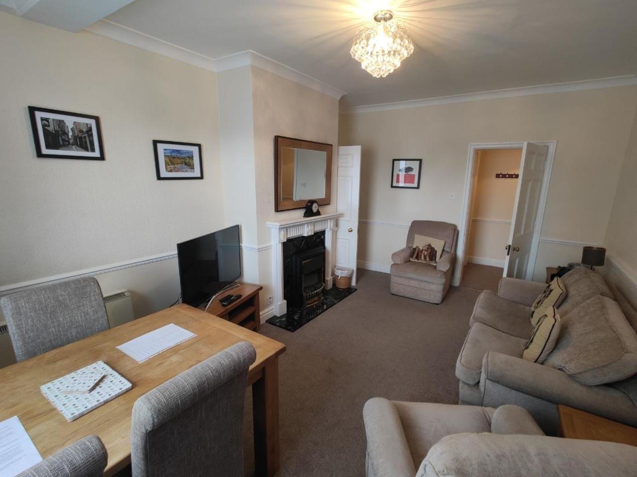 Sutton Hall Resort Thirsk Kamer foto